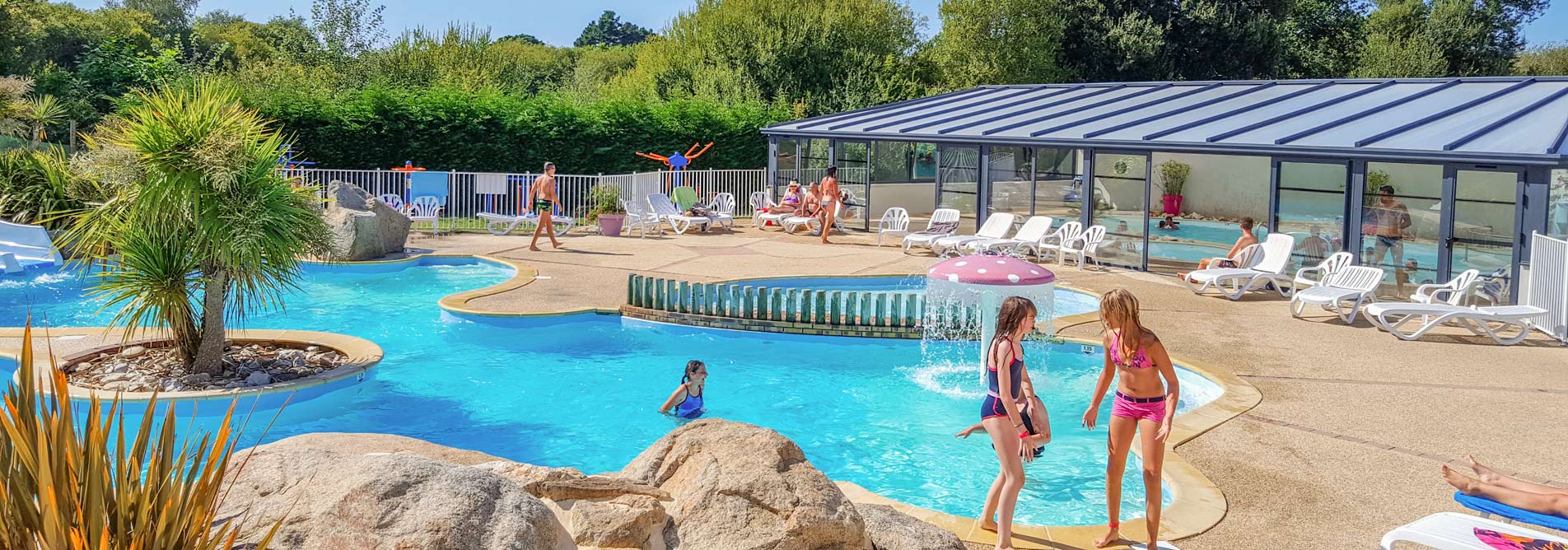 camping piscine bretagne